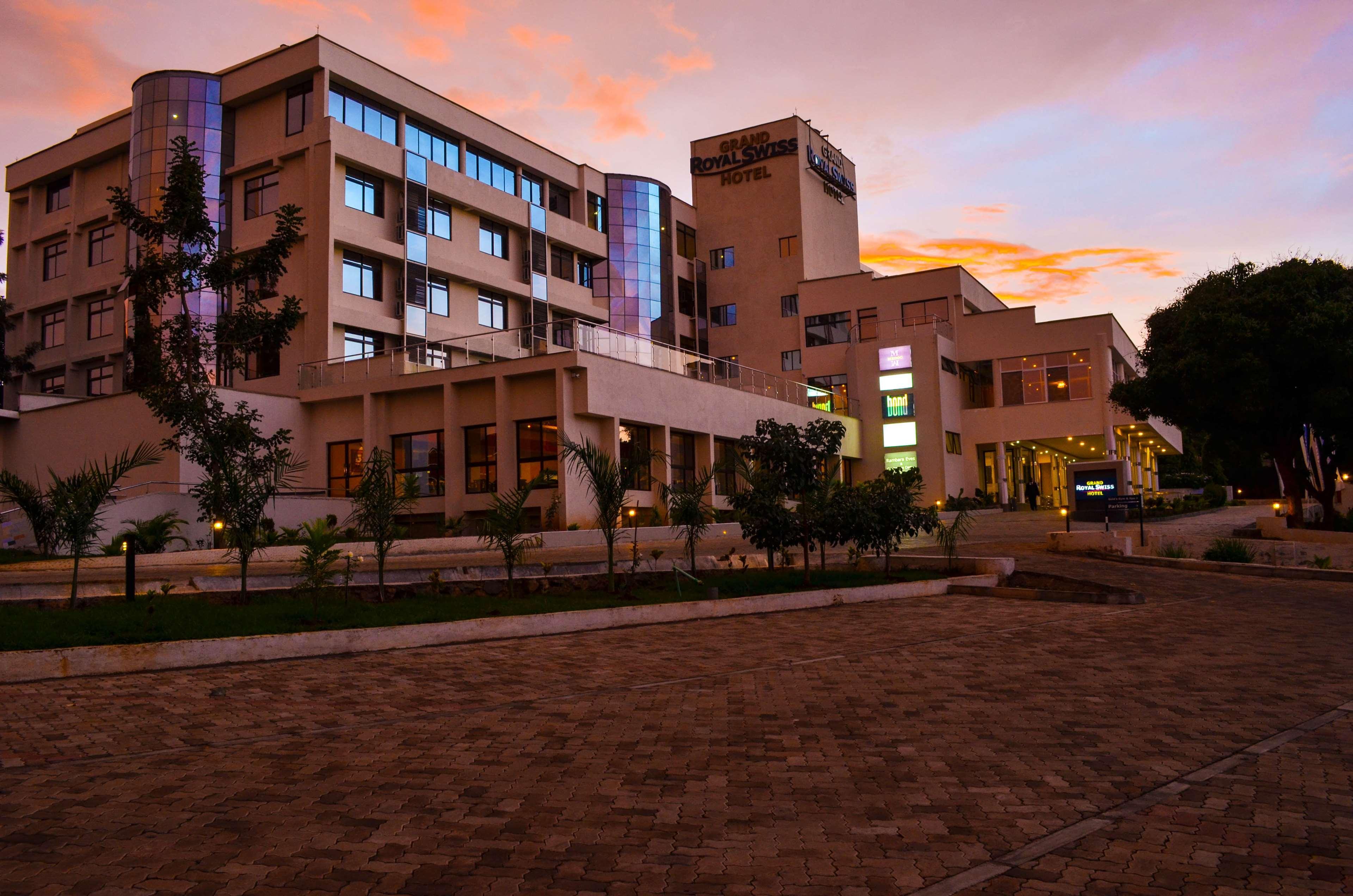 Grand Royal Swiss Hotel Kisumu Exterior photo