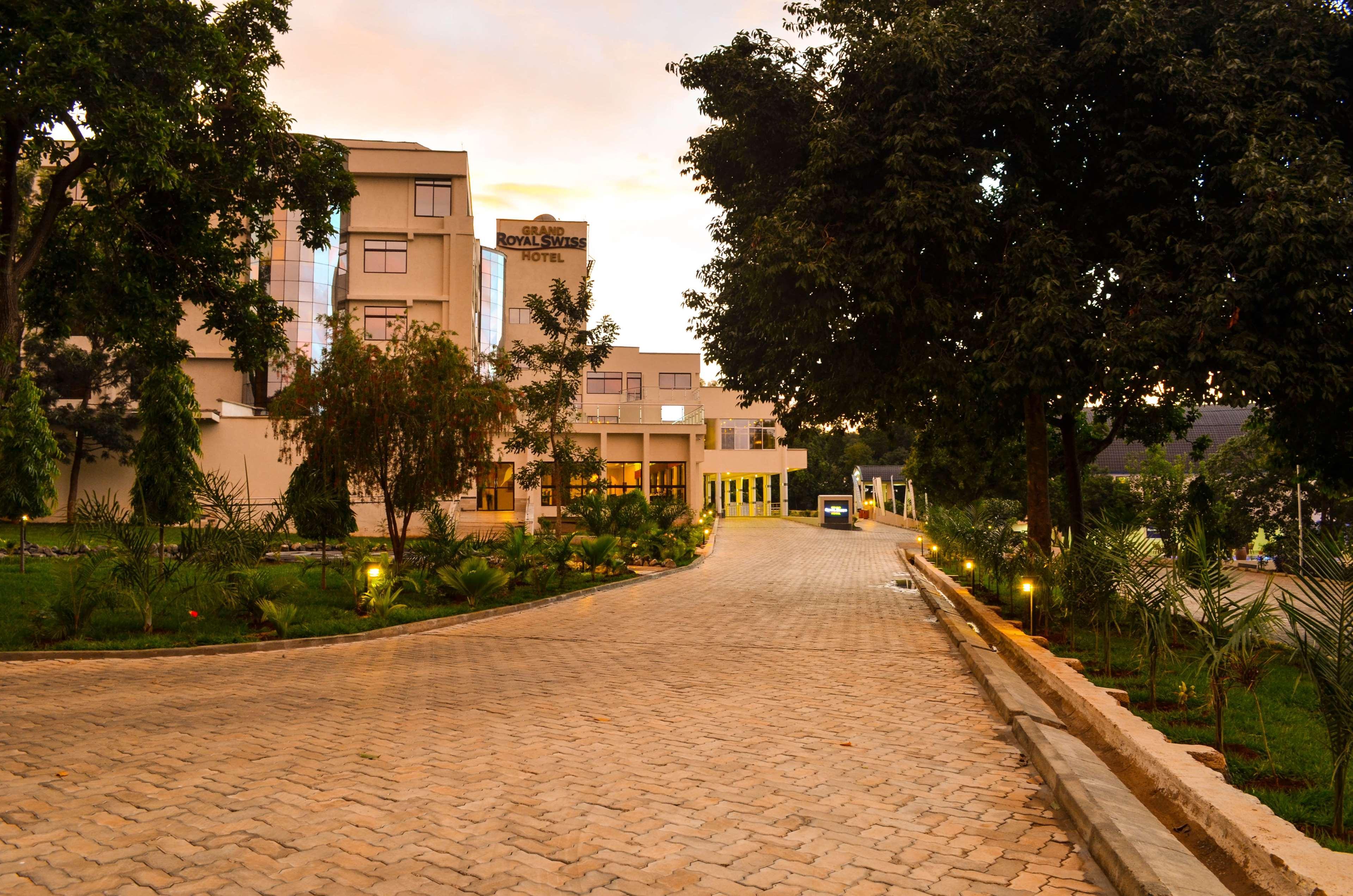 Grand Royal Swiss Hotel Kisumu Exterior photo