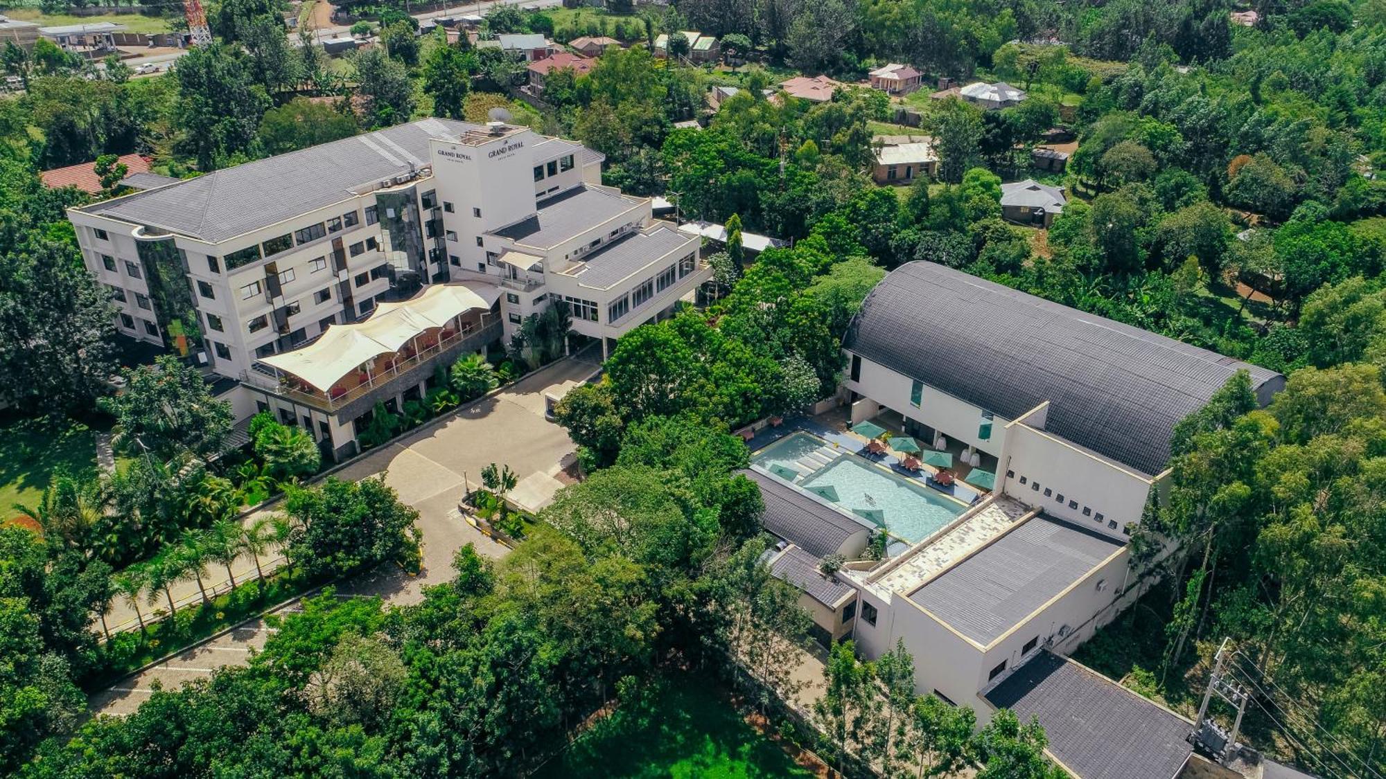 Grand Royal Swiss Hotel Kisumu Exterior photo